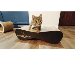 Mruu&Pruu GROTE KARTONNEN KAT SCRATTER Kattenmand Krabplank Krabpaal Karton Krabmand Kattenbed 70x23x24 cm ZWART